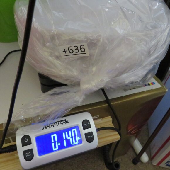 Childhood Memories Tom Sturgis Pretzels 14 oz Metal Tin Empty - Picture 12 of 12